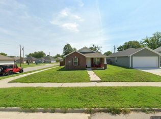 1901 Pennsylvania Ave, Joplin, MO 64804