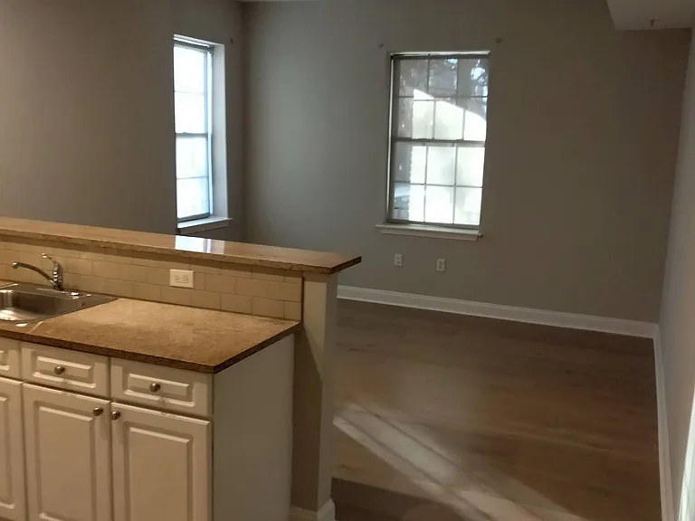 36 Imlay St #A — Photo 2