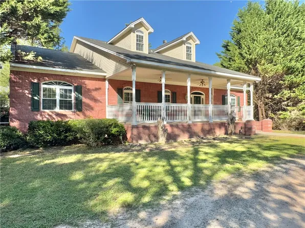 417 Silver Creek Rd, Central, SC 29630