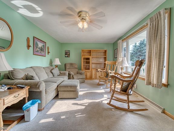 4th image of 5480 Ravenna Ave