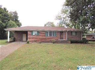 3813 Mastin Lake Rd NW, Huntsville, AL 35810