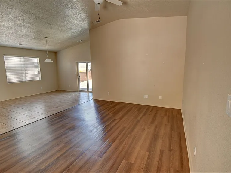 1820 Camino Rustica SW — Photo 2