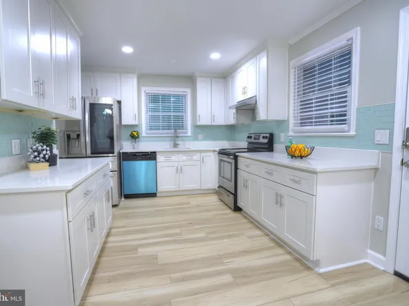 3914 Shelley Ln, Annandale, VA 22003