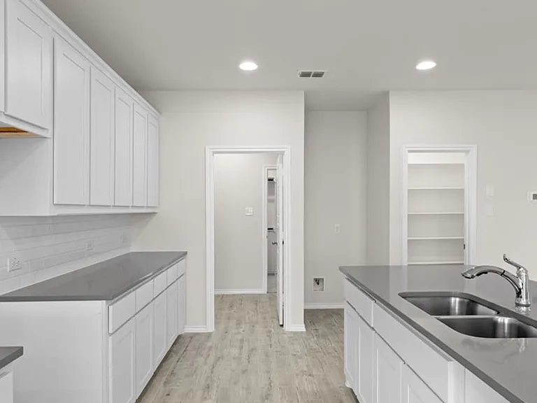 3013 Apple Creek Ave — Photo 3