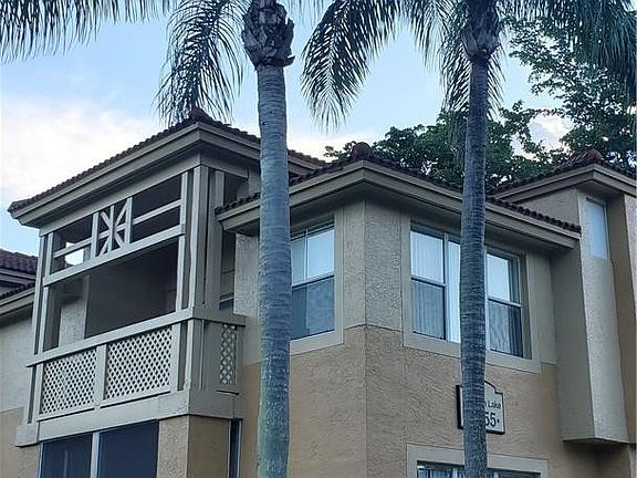3rd image of 4855 Via Palm Lakes #901 BUILD 9