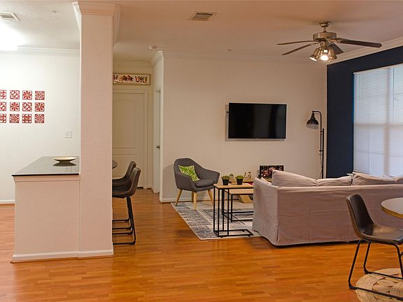 5th image of 1711 Old Spanish Trl APT 104