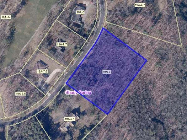560 Club Cir, Daniels, WV 25832