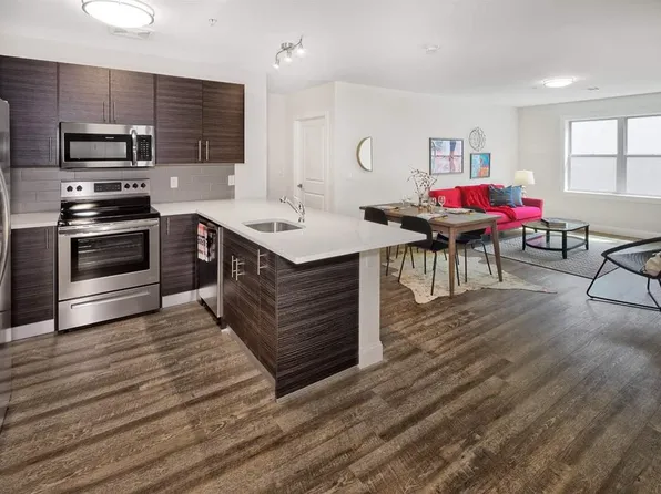 511 3rd Street image 1 of 6