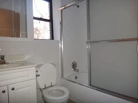 Rented by Avenues Real Estate | media 18