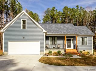 11511 Deep Point Ln, Gloucester, VA 23061