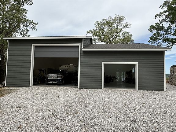 3rd image of 240 Point Mirage Rd