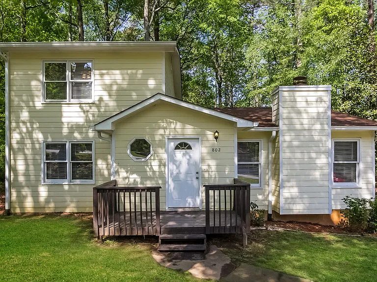 802 Moonlit Ln NW — Photo 1