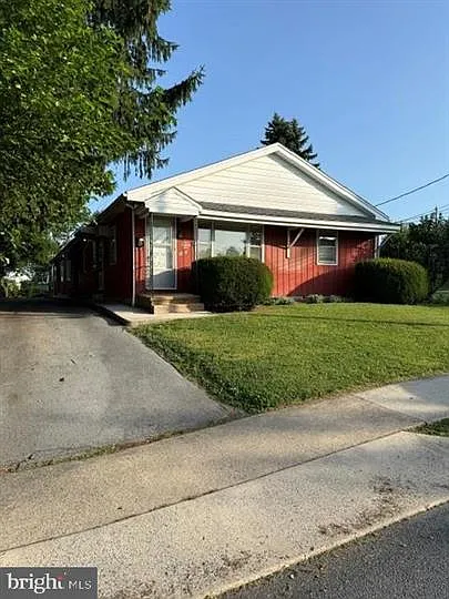 2 bed, 1020 sqft, $1,295 — Photo 1