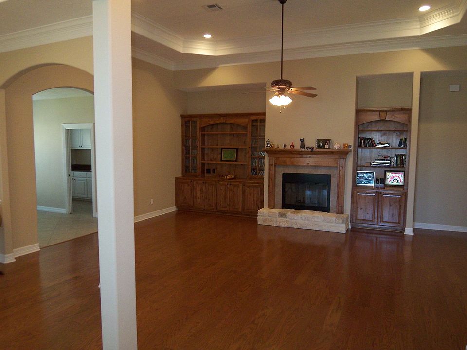 2nd image of 4400 Hearst Ct