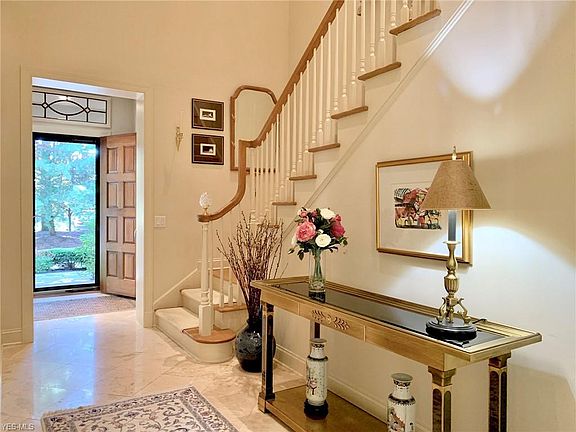 5th image of 2505 Fairmount Blvd #6