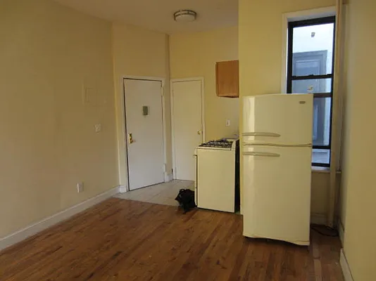 Rented by Bohemia Realty Group | media 16