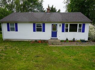 1 Meadow Ln, Palmer, MA 01069