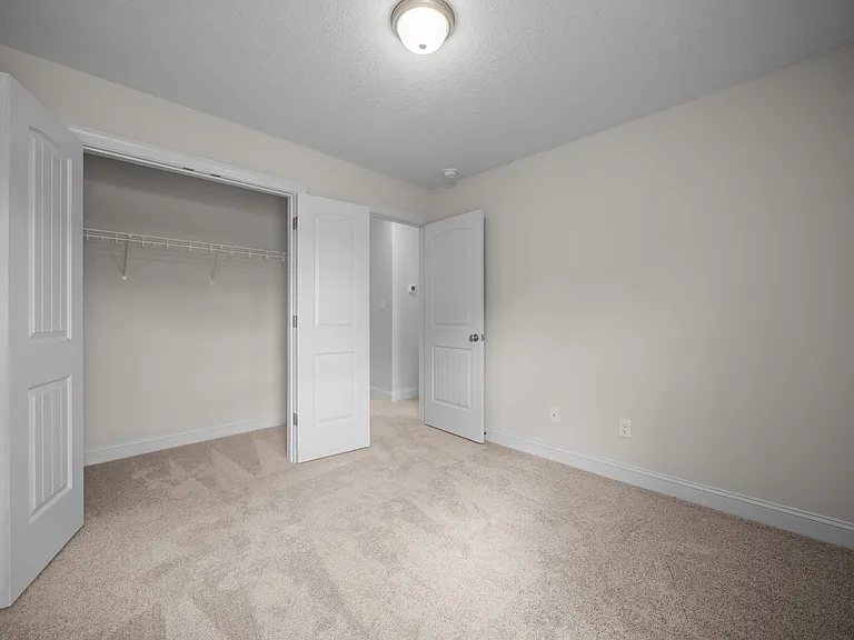 209 Verrazzano Ln — Photo 16