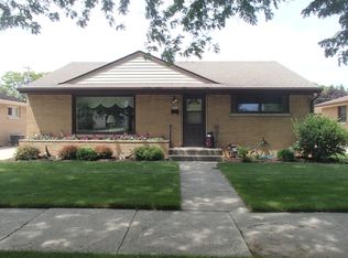 2612 S 17th St, Sheboygan, WI 53081