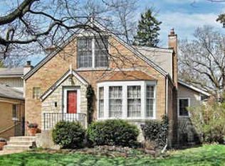 420 S Main St, Mount Prospect, IL 60056