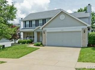 2476 Hickory Manor Dr, Ballwin, MO