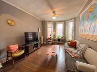 720 W Waveland Ave APT 2E, Chicago, IL 60613