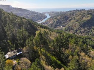 17360 Mountain Dr, Brookings, OR 97415