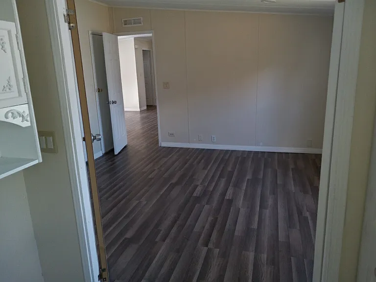 4043 NW 40th Ter — Photo 17