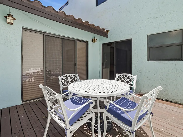 22316 Pineapple Walk Dr — Photo 16