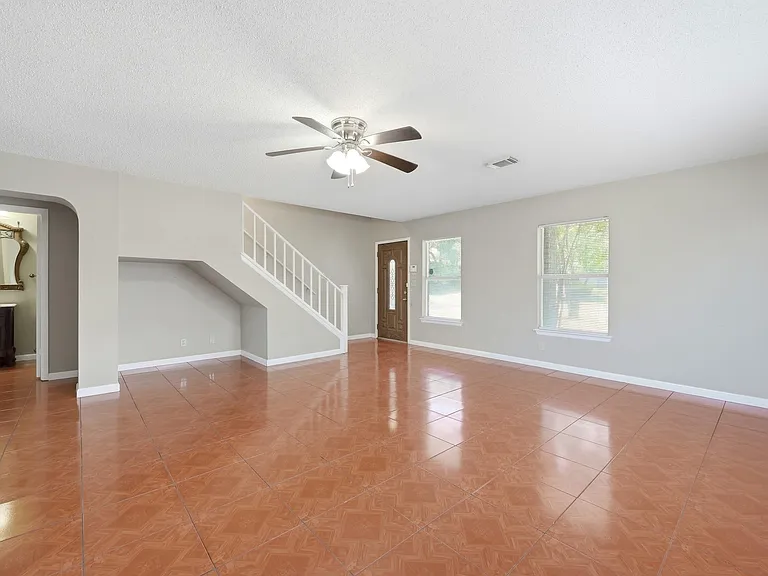 4507 Sherwood Way — Photo 4