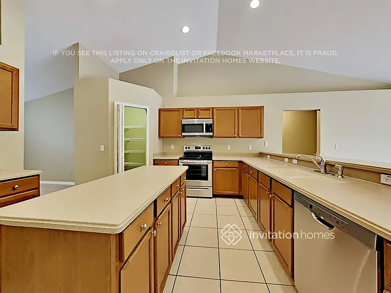 628 Hatchwood Dr — Photo 8