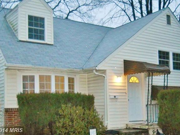 2nd image of 1015 Sharon Dr