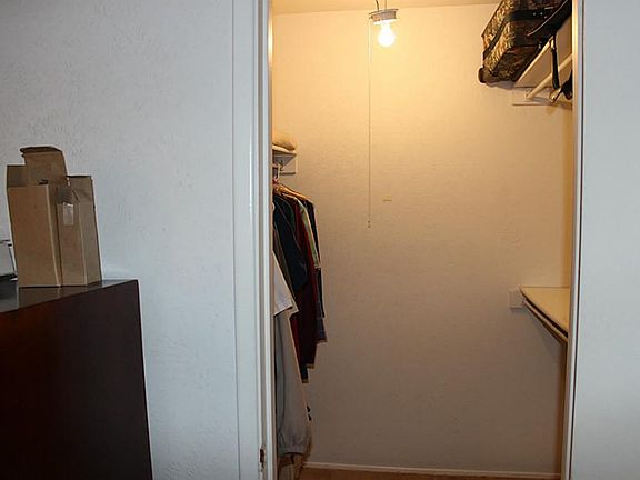 5th image of 10115 Green Valley Ln