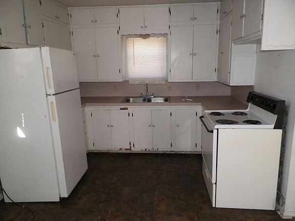 5th image of 1806 NW Floyd Ave