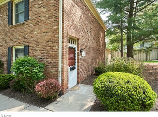 1245 Ashford Ln, Akron, OH 44313