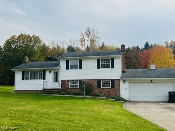1036 Garrison Rd, Ashtabula, OH 44004