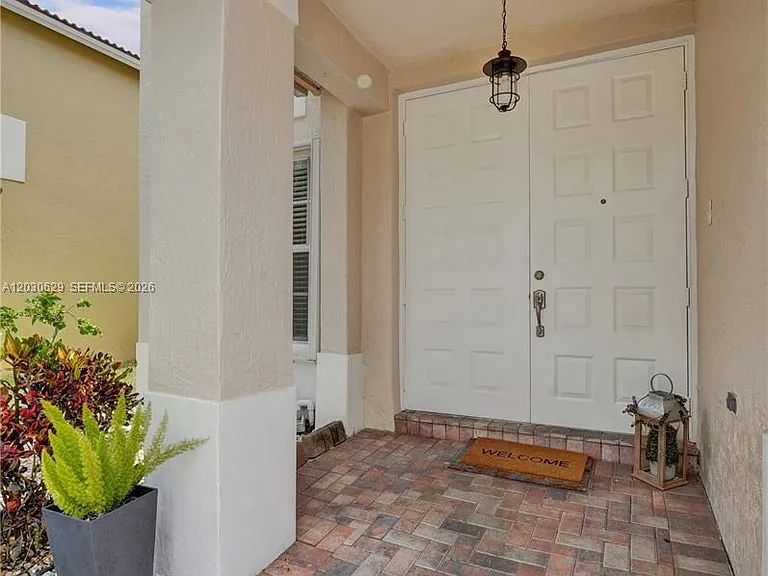 1958 NW 171st Ave — Photo 3