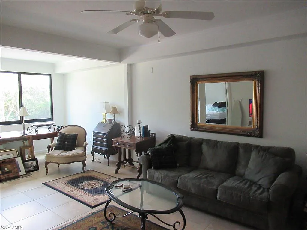 Positano Place — Photo 3