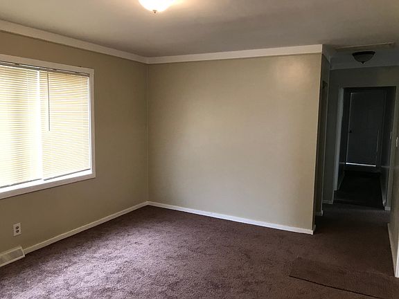 5th image of 31455 Alcona Ct