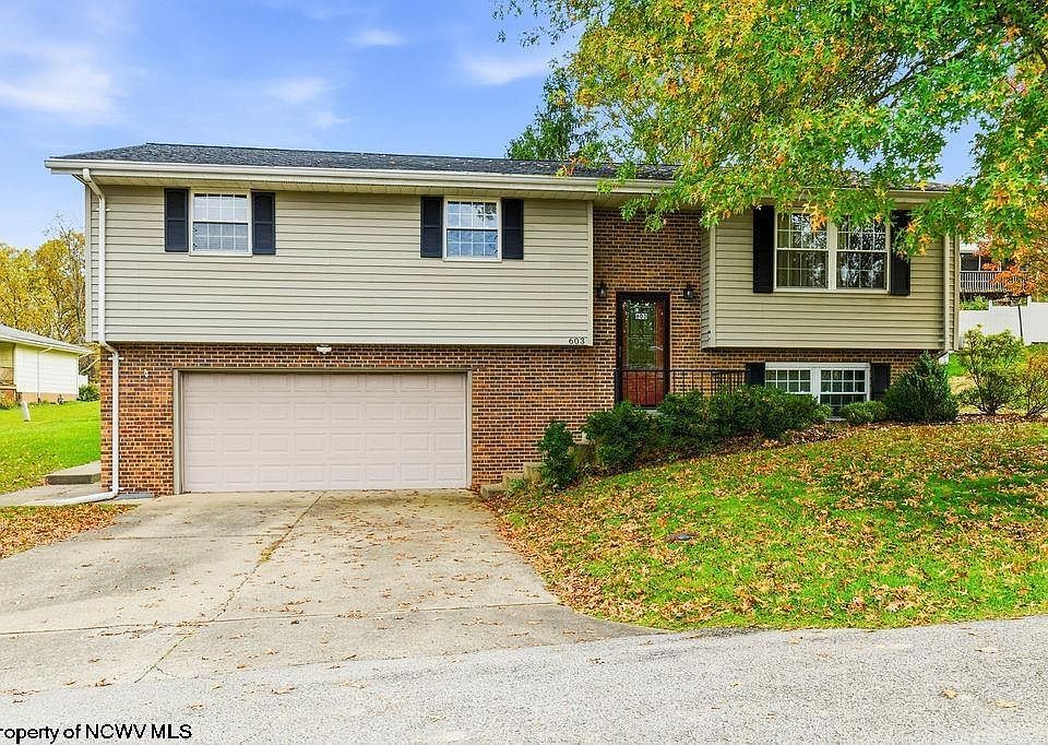 1st image of 603 Hickory Ln
