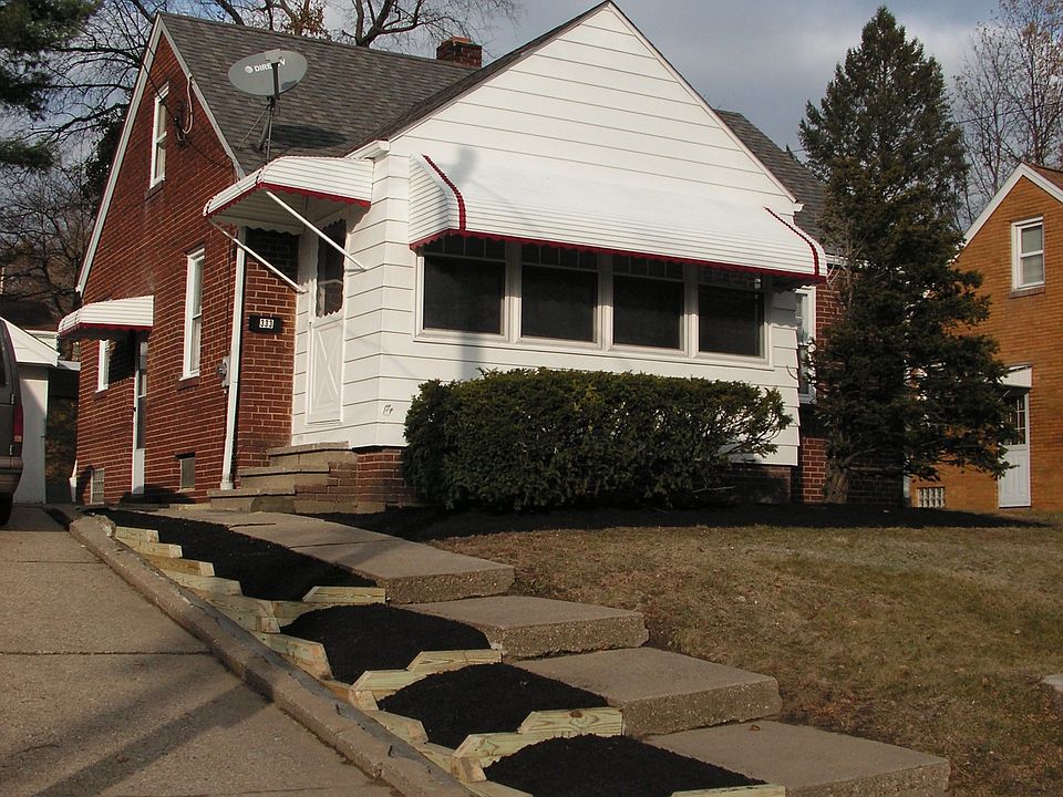 1st image of 333 E Robinson Ave