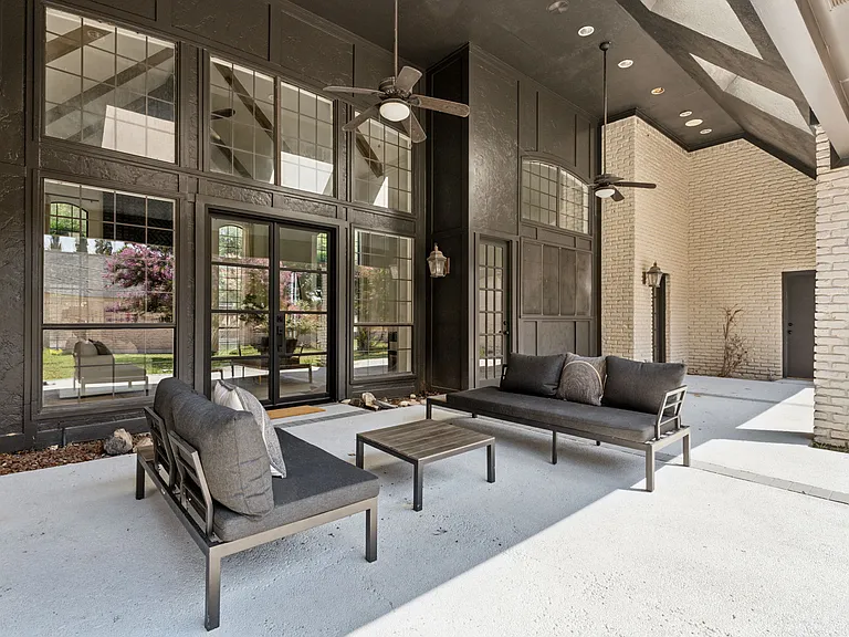 7001 Marchman Way — Photo 35