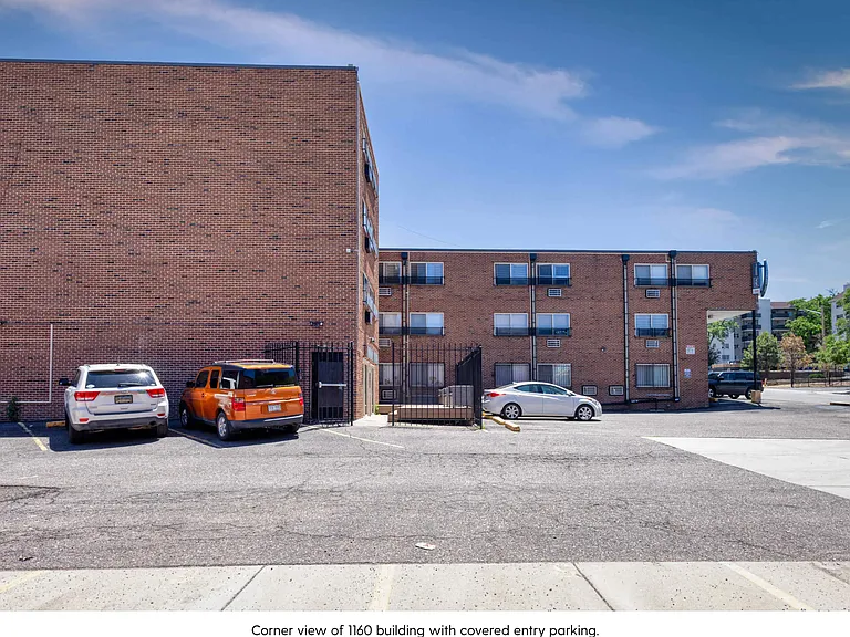 Bellaire Apartment Homes — Photo 44