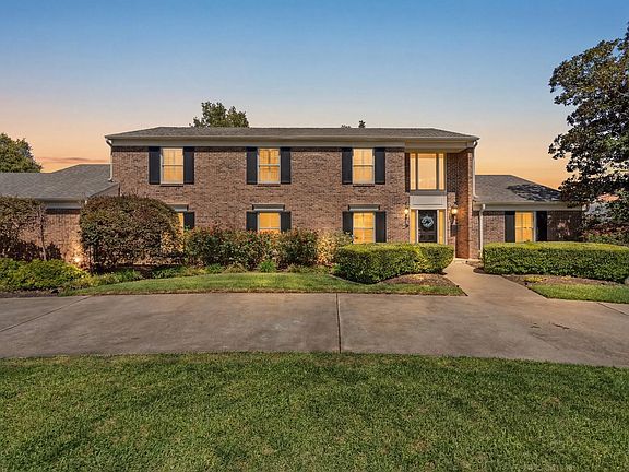 4th image of 905 Sunny Ln