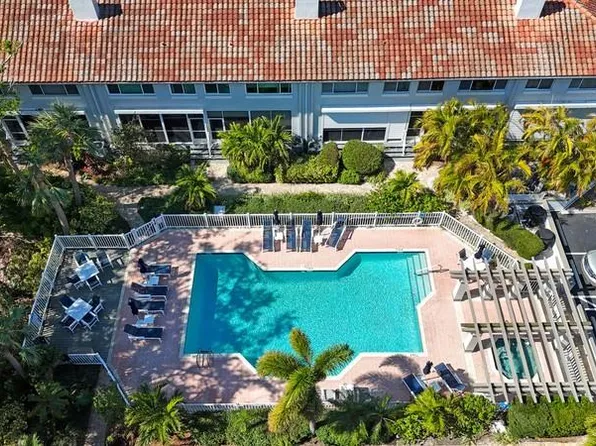 903 Pinellas Bayway S APT 307, Tierra Verde, FL 33715