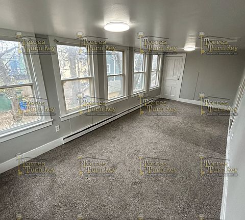 5th image of 131 Baldwin St