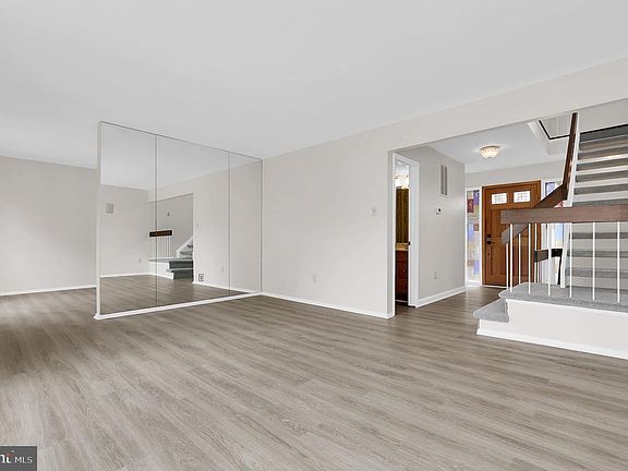3rd image of 11617 Silent Valley Ln