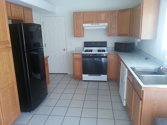 2nd image of 3235 N Central St