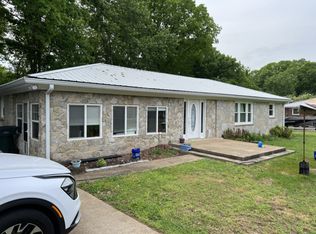 1085 Highway 100, Centerville, TN 37033