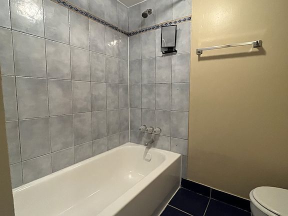 5th image of 4324 NW 9th Ave #5-3C-382